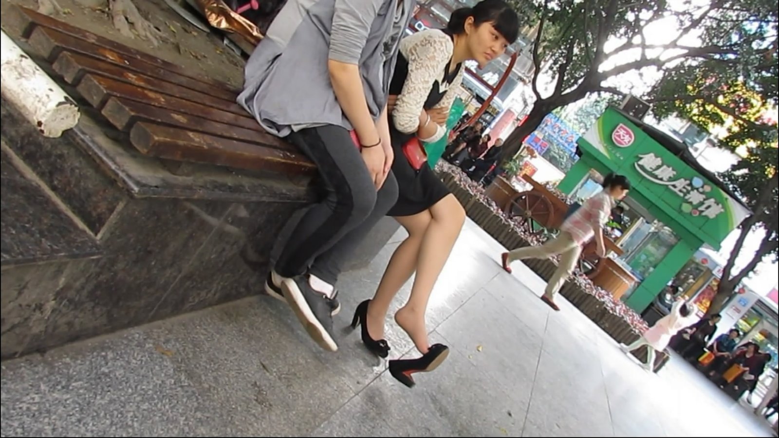 streetsnapdangl[00 00 50][20181126 235217 3]